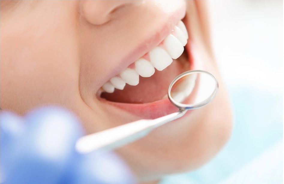歯と口の健康週間（6月4日～10日）が始まります！